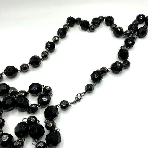 Black Faceted Resin Beaded Long Necklace - Picture 3 of 5